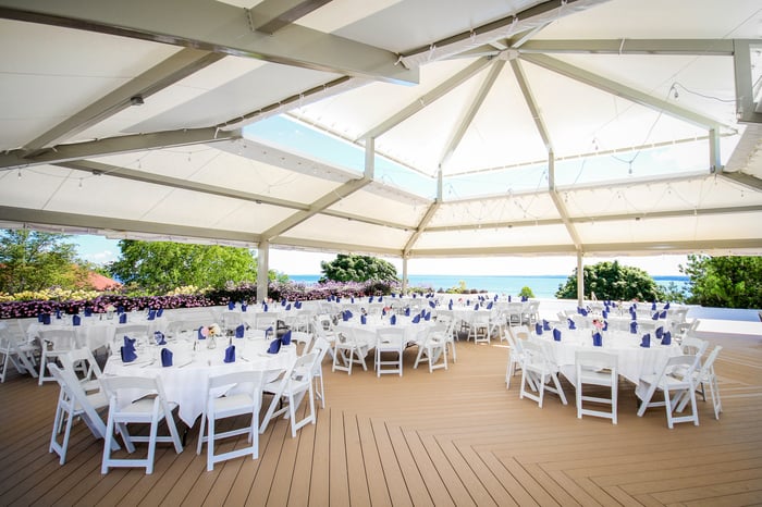 Promenade Deck (1)-1