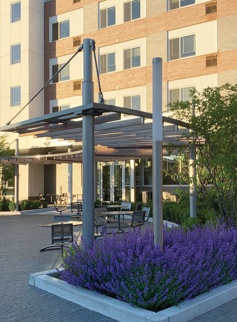 Curved Cantilevered Arbor in East Lansing, MI