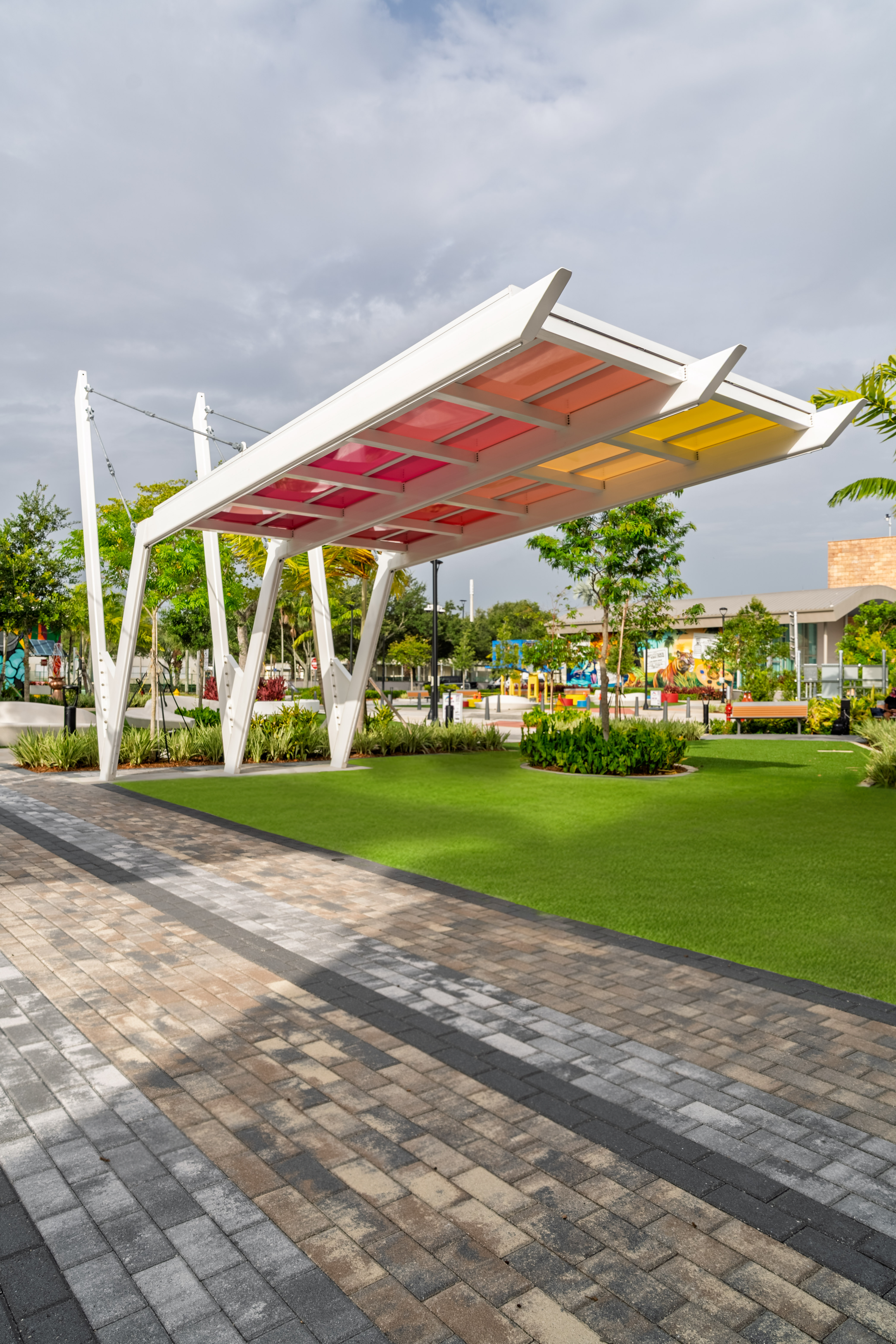 village_arts_shelter-15_grass2
